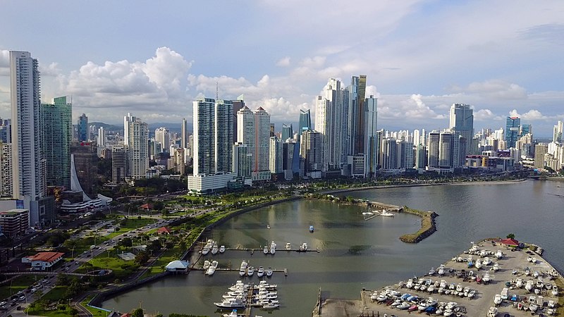 En este artículo, te invitamos a explorar la Ciudad de Panamá en 7 pasos, descubriendo sus atracciones más destacadas y sumergiéndote en su encanto incomparable