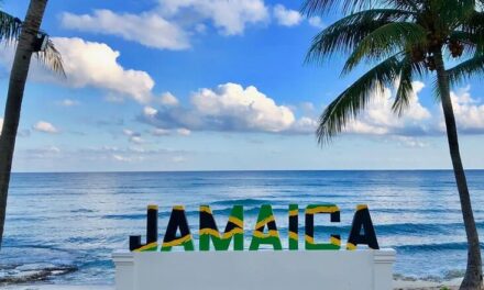 10 reasons to visit Jamaica