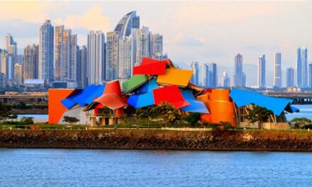 A tour of the Most Beautiful Buildings in Panama City