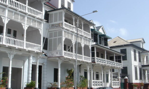 Discovering the Hidden Gems of Paramaribo’s Architectural Landscape