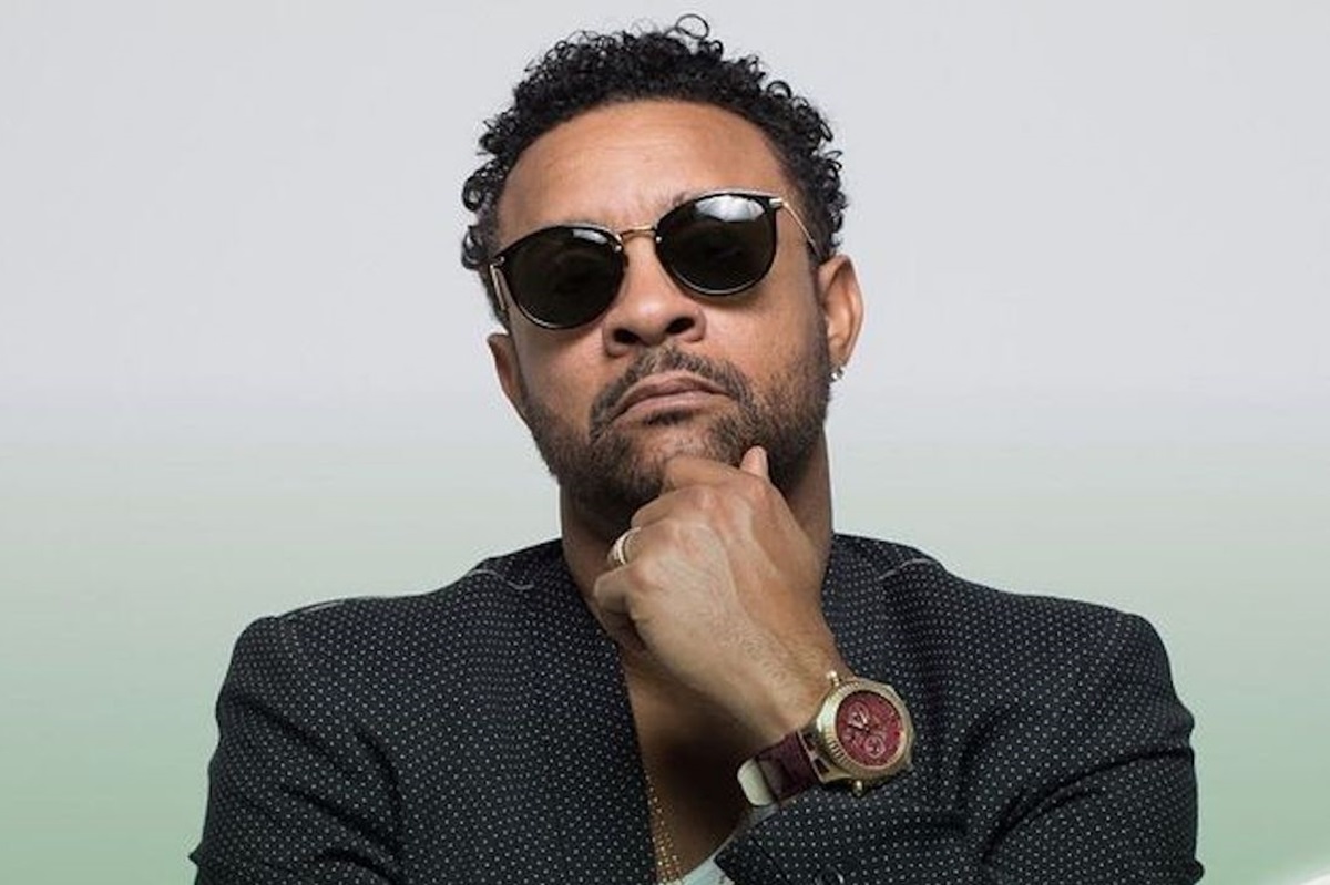 From Bob Marley’s groundbreaking roots reggae to Sean Paul’s high-energy dancehall, these 10 Jamaican musicians have left an indelible mark