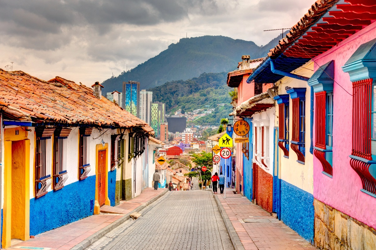 In this article, we reveal the 10 best places to visit in Colombia—each a window into the soul of a nation that’s rewriting its narrative and inviting the world to explore its magic.