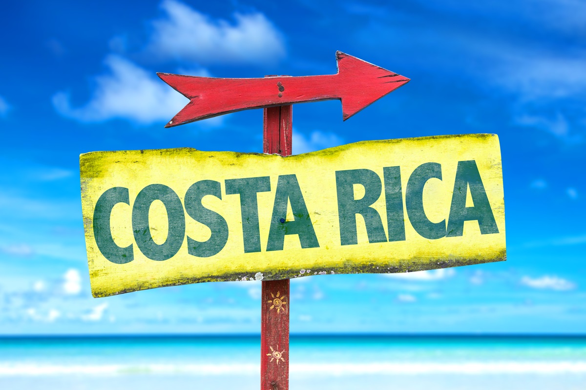 Discover the allure of Costa Rica in this expat guide. Embrace the pura vida and find your paradise.