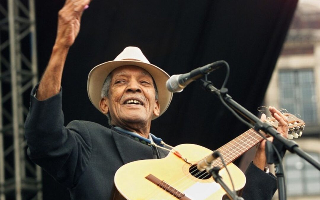 Compay Segundo fue uno de los artistas más influyentes y carismáticos en la historial musical de Cuba. Su "Chan Chan" es un himno mundial